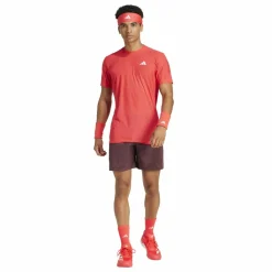 Tenniskleding-adidas Pro FreeLift tennisshirt heren semi lucid red