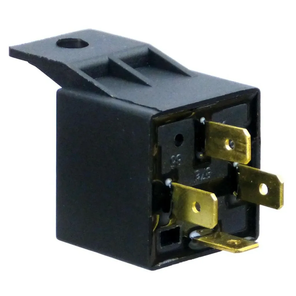 Laadregelaars-Carpoint Relais 4-pins schakelaar