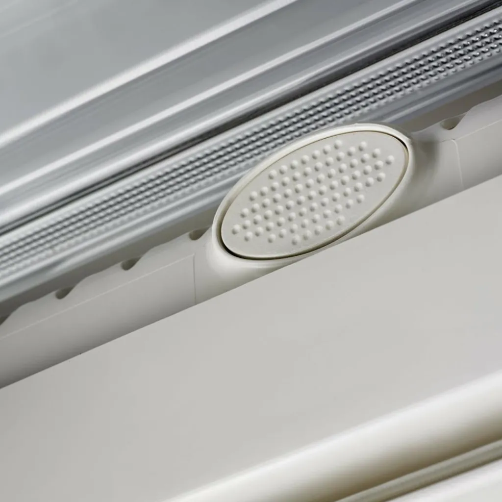 Dometic Midi Heki dakluik met zwengel en permanente ventilatie< Dakluiken