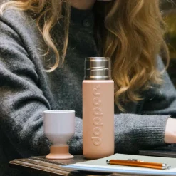 Drinkflessen-Dopper Insulated thermosfles 350 ml pebble peach