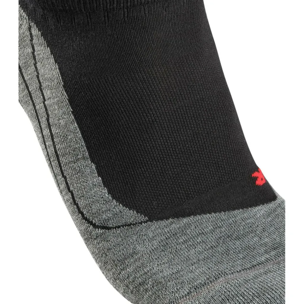 Hardloopkleding-Falke RU4 Invisible hardloopsokken dames black mix