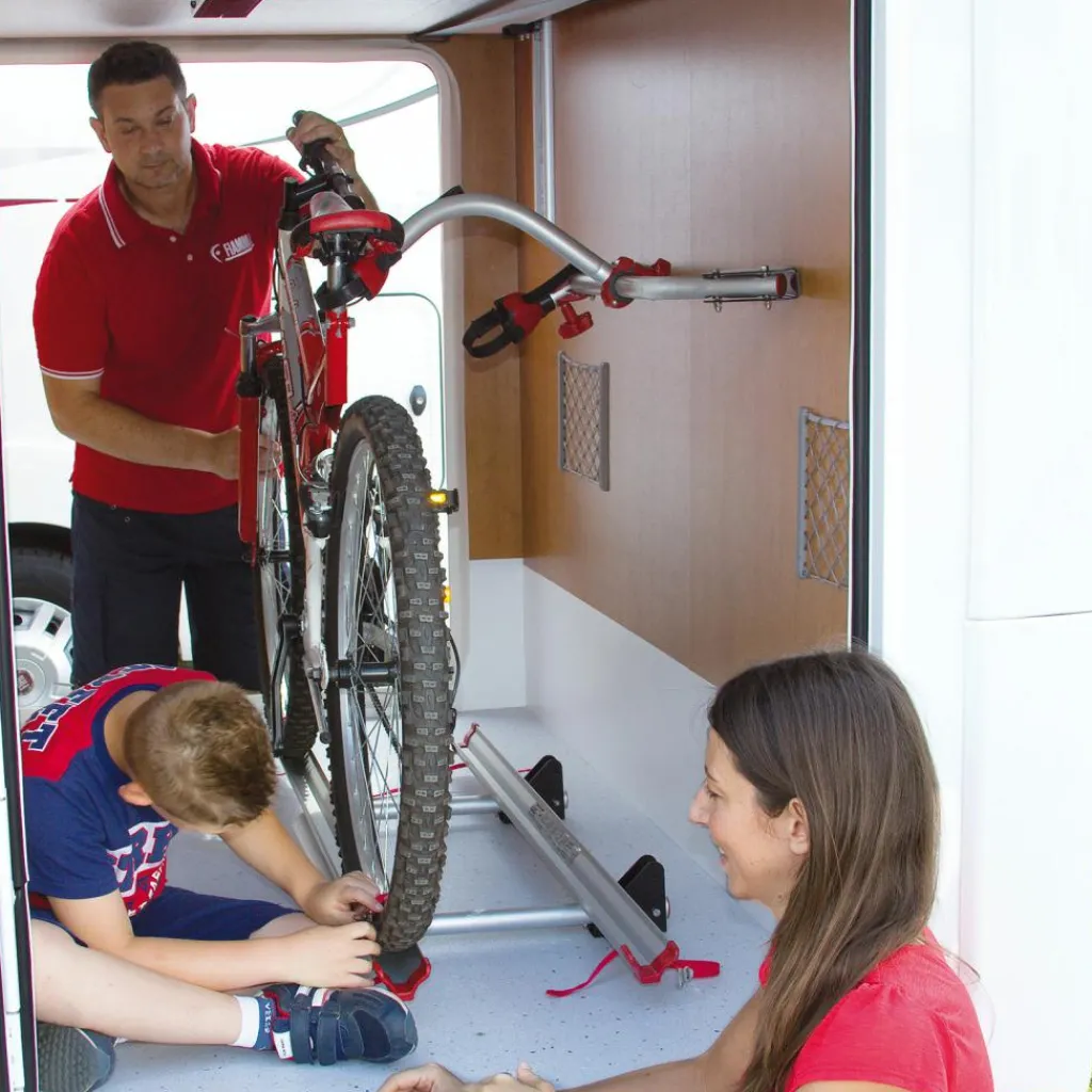 Fiamma Carry-Bike Garage Standard fietsendrager< Fietsendragers