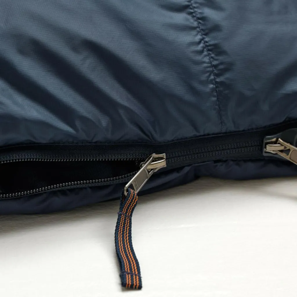 Fjällräven Keb Three Seasons Long mummy slaapzak navy< Slaapzakken