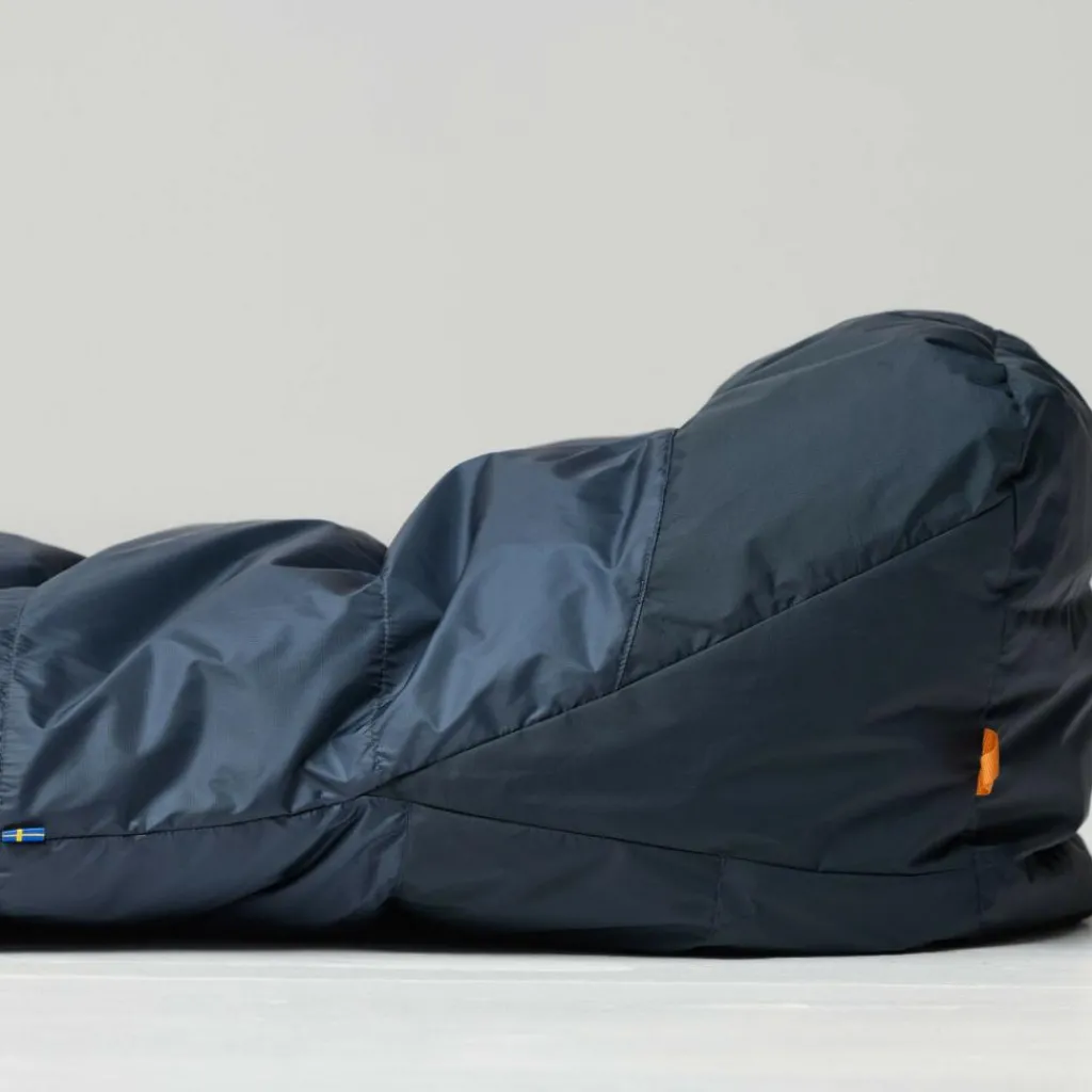 Fjällräven Keb Two Seasons Long mummy slaapzak navy< Slaapzakken