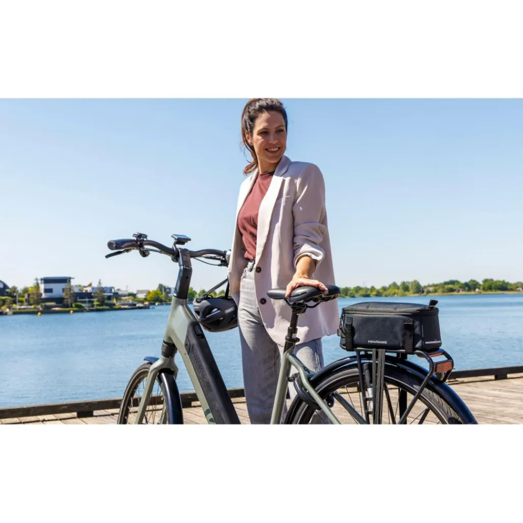 New Looxs Trunkbag Lock fietstas 4,5 liter black< Fietstassen