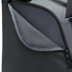 Nike Brasilia 9.5 sporttas iron grey black< Sporttas|Voetbaltas