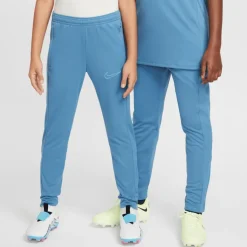 Nike Dri-FIT Academy23 trainingsbroek junior aegean storm baltic blue< Voetbalkleding