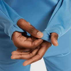 Voetbalkleding-Nike Dri-FIT Academy23 trainingsshirt junior aegean  storm baltic blue