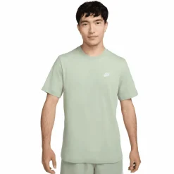 Nike Sportswear Club shirt heren jade horizon< Shirts, Polo's & Blouses