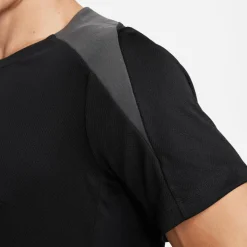 Voetbalkleding-Nike Strike Dri-FIT voetbalshirt heren zwart anthracite wit