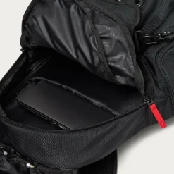Oakley Bathroom Sink RC 15 inch laptop rugzak 21 liter blackout< Overige Rugzakken