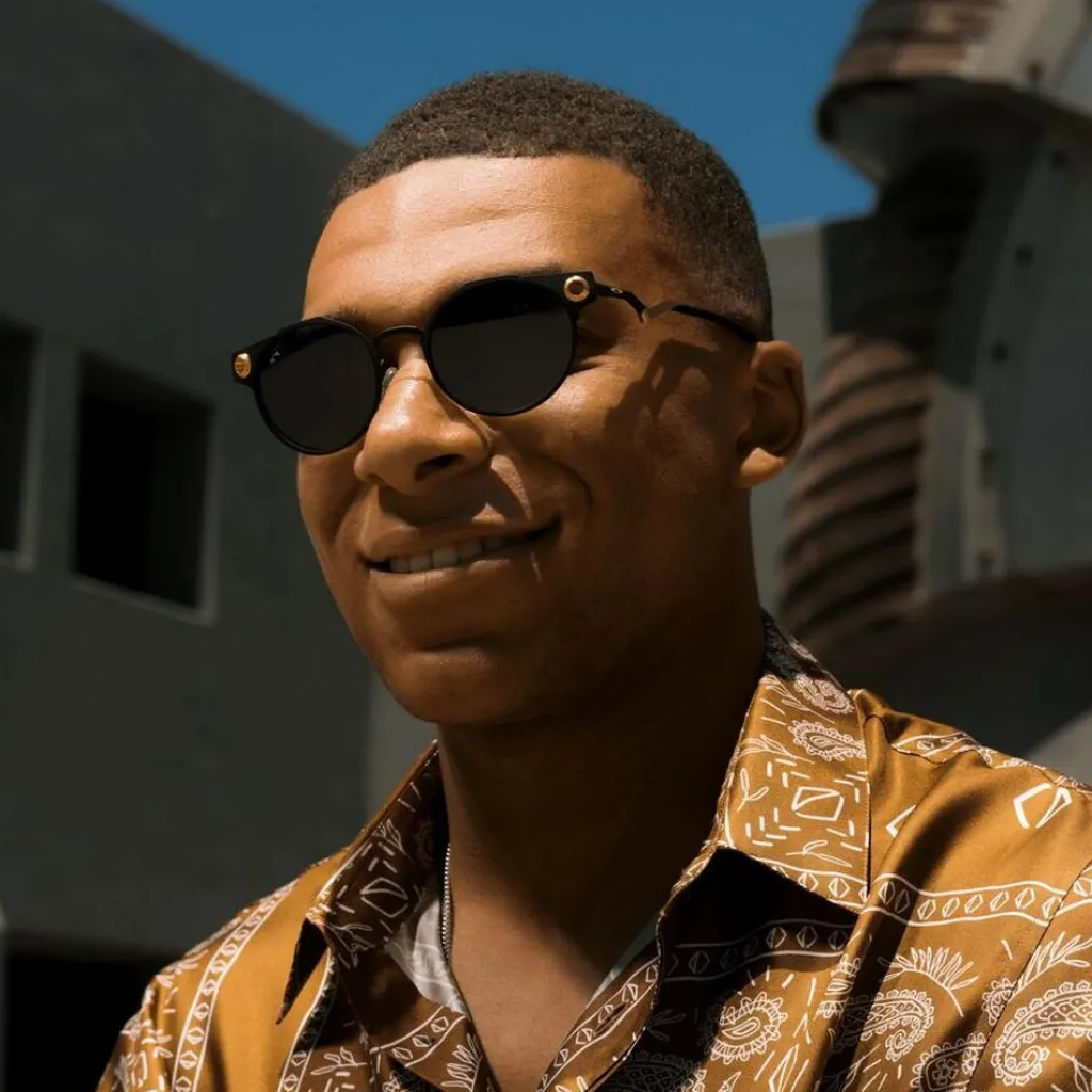 Zonnebrillen-Oakley Deadbolt Kylian Mbappe Collection zonnebril prizm black satin black