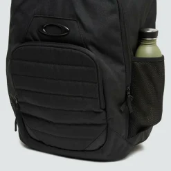 Oakley Enduro 4.0 15 inch laptop rugzak 25 liter blackout< Overige Rugzakken