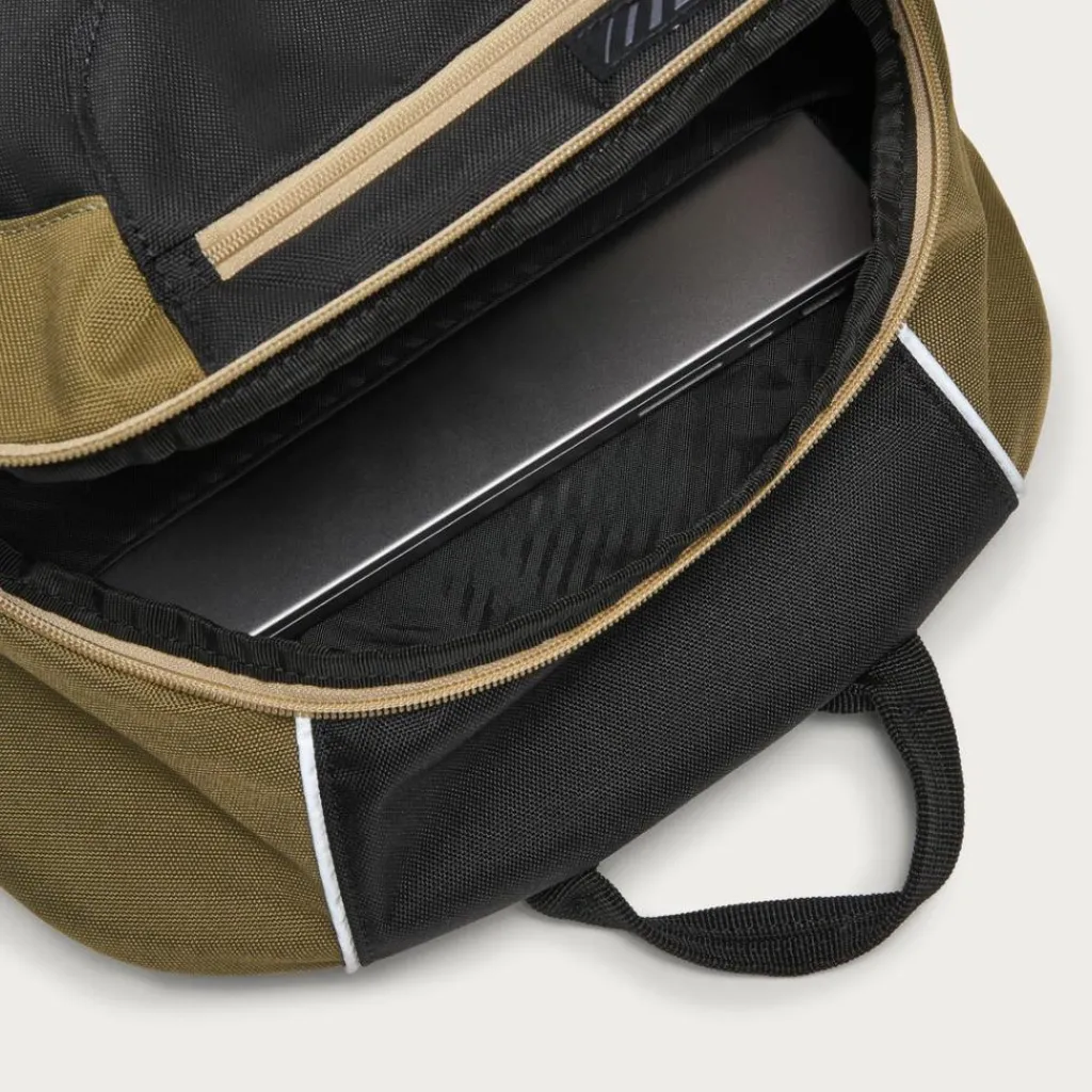 Overige Rugzakken-Oakley Enduro 3.0 15 inch laptop rugzak 20 liter army green pebble