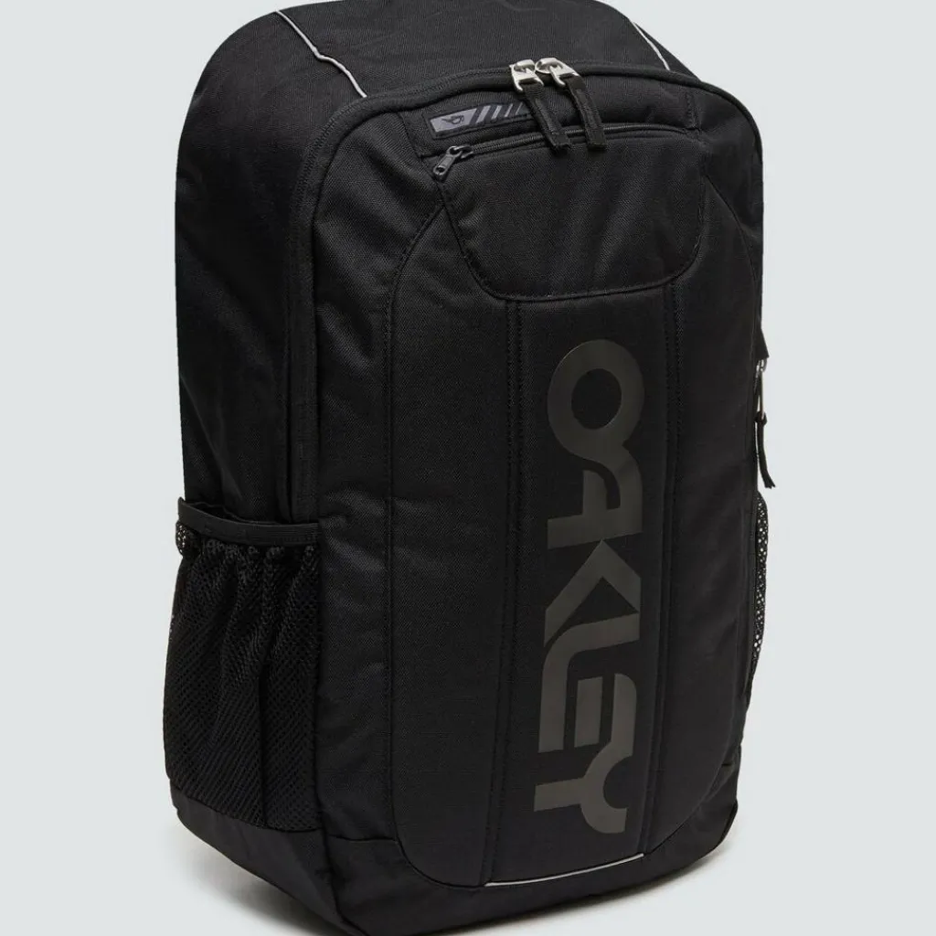 Oakley Enduro 3.0 15 inch laptop rugzak 20 liter blackout< Overige Rugzakken