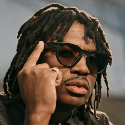 Oakley Meta HSTN Transitions zonnebril amethyst transitions black< Zonnebrillen