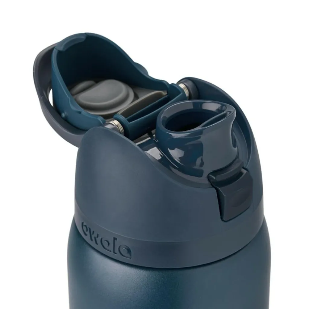 Drinkflessen-Owala FreeSip drinkfles 945 ml winter nights