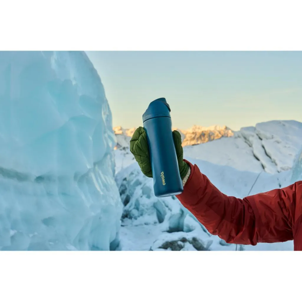 Owala FreeSip drinkfles 710 ml winter nights< Drinkflessen