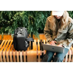 PacSafe GO Anti Theft Carry On rugzak 34 liter jet black< Overige Rugzakken