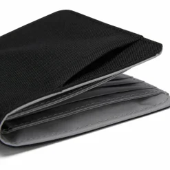 Moneybelts & Documententasjes-PacSafe RFIDsafe Bifold portemonnee jet black
