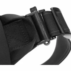 Schoudertassen-PacSafe V Urban Sling schoudertas black