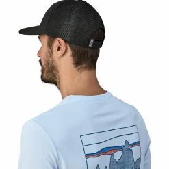 Patagonia P-6 Logo Trucker pet black< Outdoor Pet