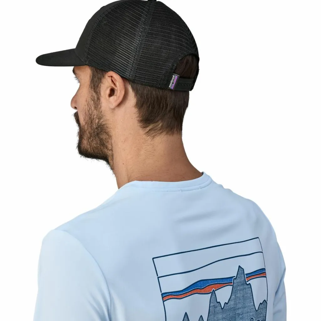 Patagonia P-6 Logo Trucker pet black< Outdoor Pet