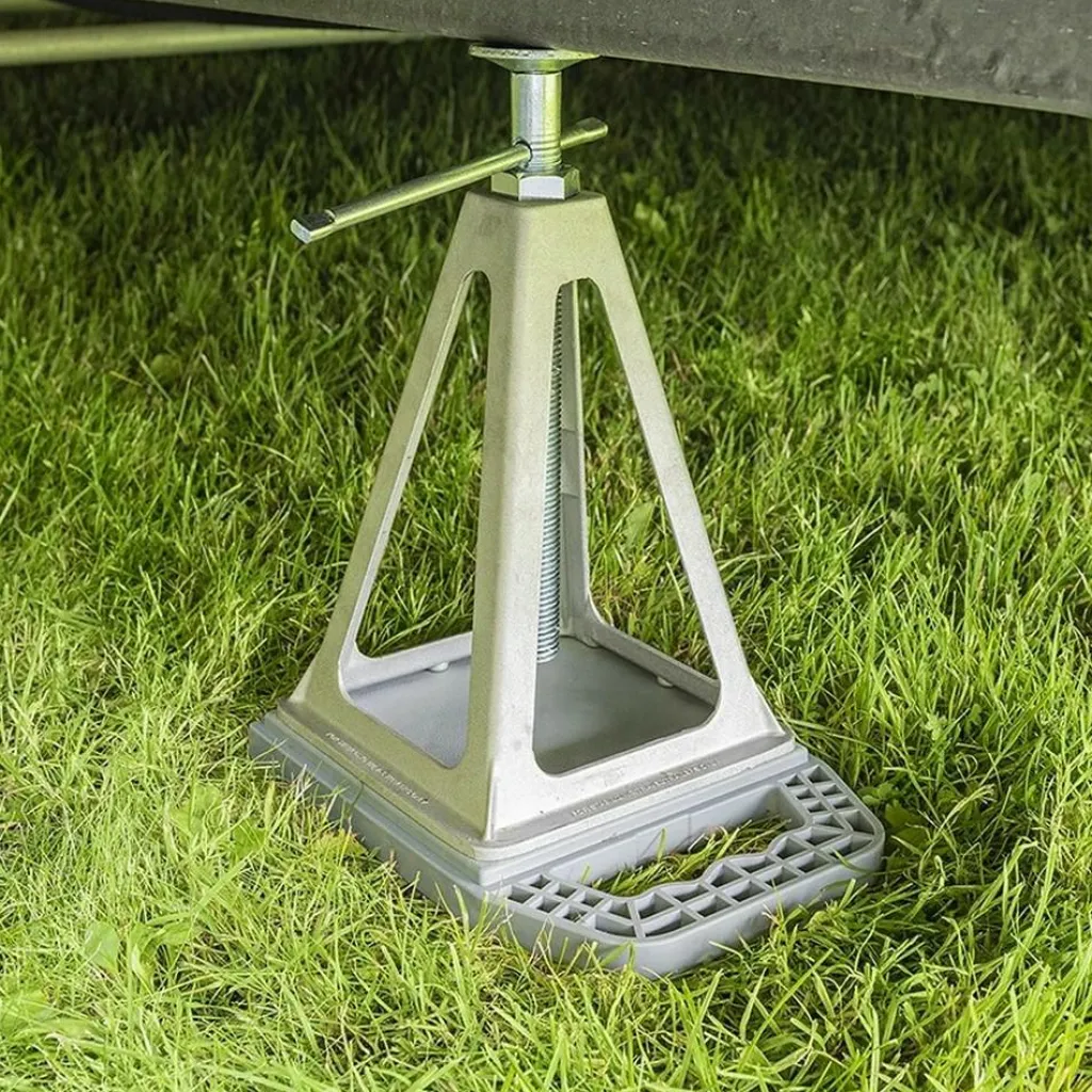 Uitdraaisteunen & Slingers-ProPlus Onderlegplaten voor caravansteunvoeten set van 4 stuks