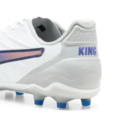 Puma KING PRO FG AG voetbalschoenen heren white bluemazing flat light grey< Voetbalschoenen