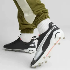 Puma King Ultimate FG AG voetbalschoenen heren black white fire orchid< Voetbalschoenen