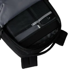 The North Face  Jester 16 inch laptop rugzak 28 liter TNF black< Overige Rugzakken