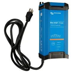 Victron Energy Blue Smart IP22 12V/15A acculader met 3 uitgangen< Accu's & Batterijen