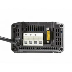 Victron Energy  Blue Smart IP22 12V/15A acculader met 3 uitgangen< Accu's & Batterijen