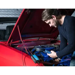 Victron Energy Blue Smart IP65 12V/7A acculader met 1 uitgang< Accu's & Batterijen