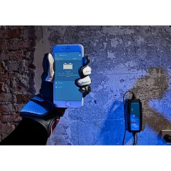 Victron Energy Blue Smart IP65 12V/7A acculader met 1 uitgang< Accu's & Batterijen