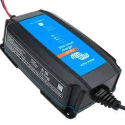 Accu's & Batterijen-Victron Energy Blue Smart IP65 acculader 25A
