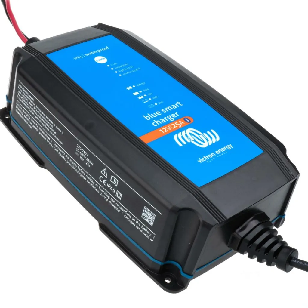 Accu's & Batterijen-Victron Energy Blue Smart IP65 acculader 25A