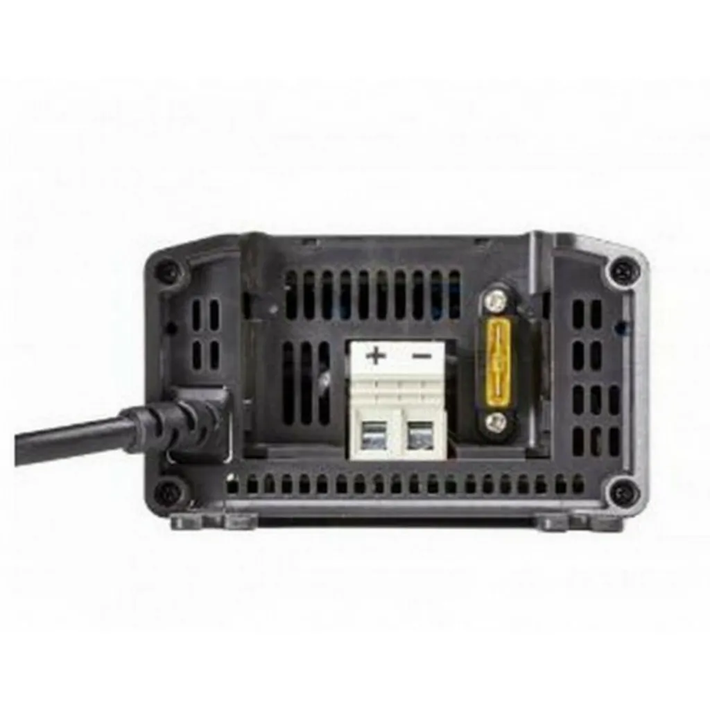 Accu's & Batterijen-Victron Energy Blue Smart IP22 12V/20A acculader met 1 uitgang